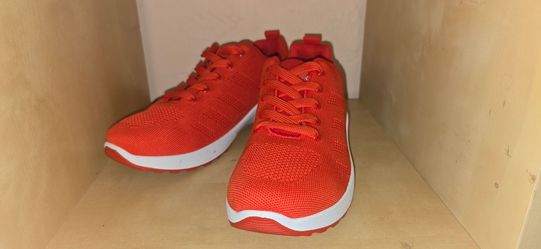 Orthora Orthopedic Walking Shoes – Red Knit Sneaker (Size 9 Women / 8 Men)
