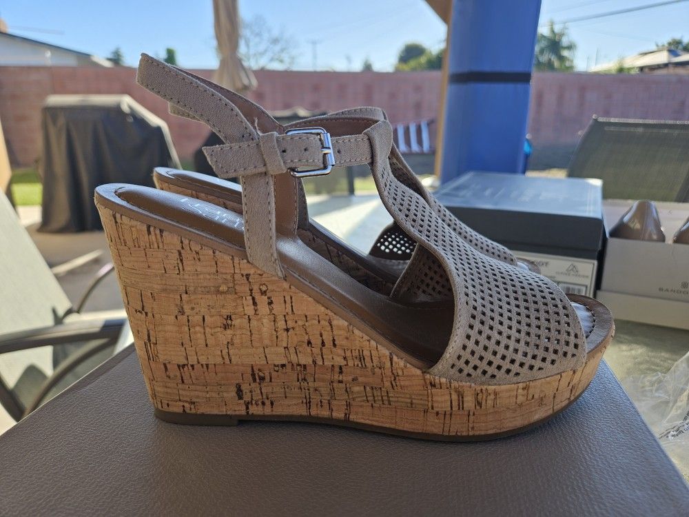 Franco Sarto Women's Wedges Size 7.5