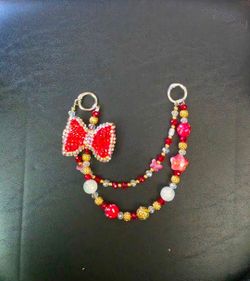 Red bow bag chain