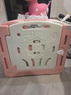 Albott baby playpen pink and white