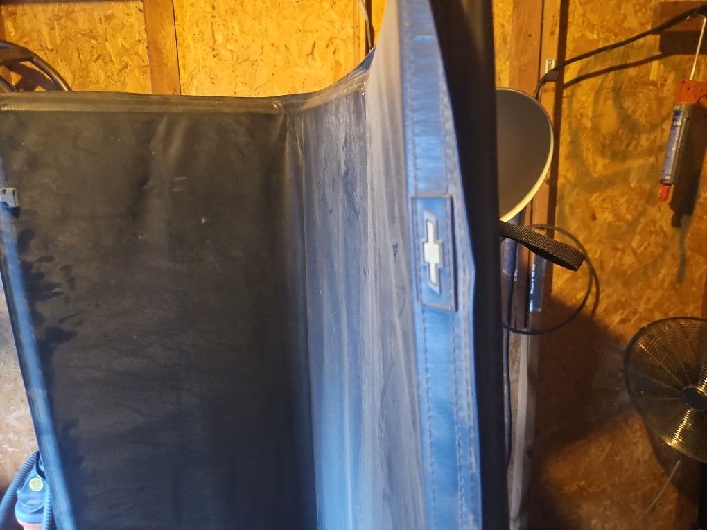 Tri Fold Soft Top Tonneau Cover