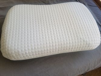 2 Ortopedic pillows