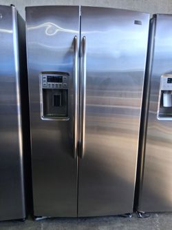 GE Refrigerator w/warranty