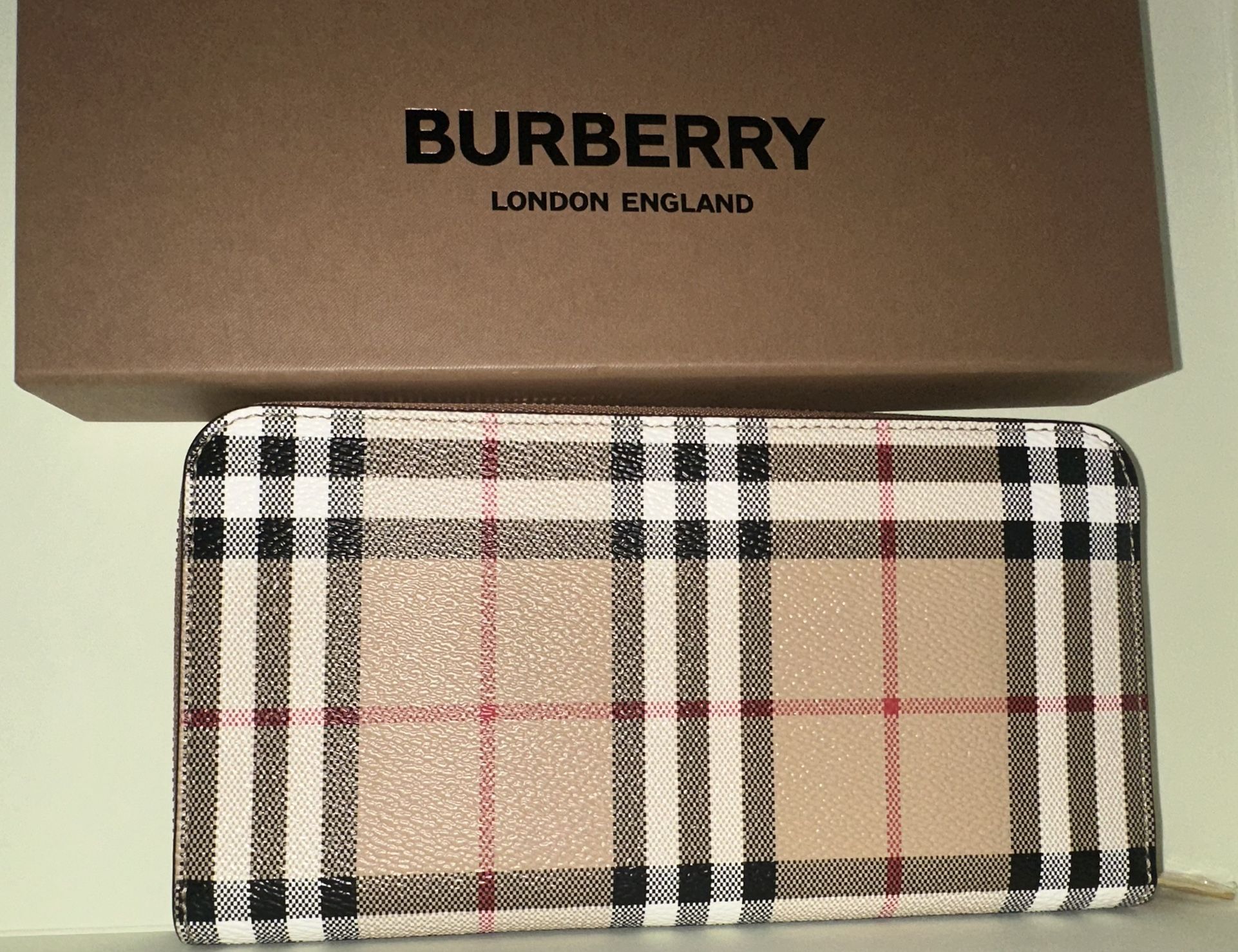 Burberry Wallet 