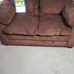 Brown Sofa w Loveseat
