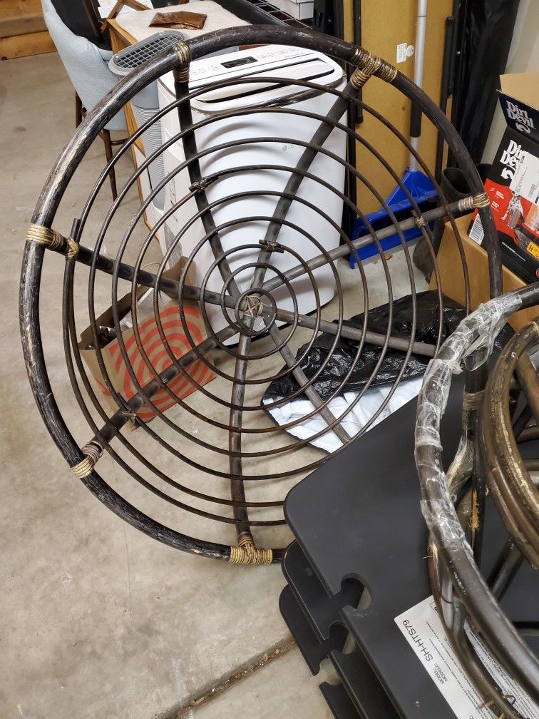 Papasan Chair