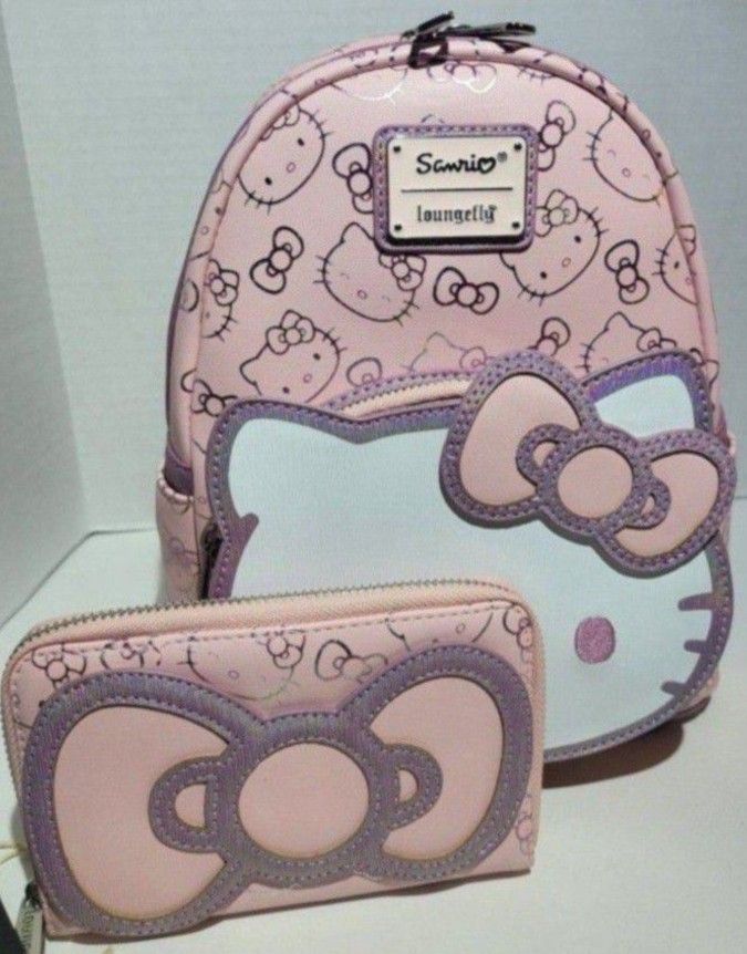 Loungefly Sanrio Hello Kitty LACC Iridescent Exclusive  display picture 1