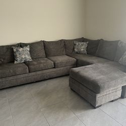 Couch (Copley Court Pewter 2 Pc Sleeper Sectional)
