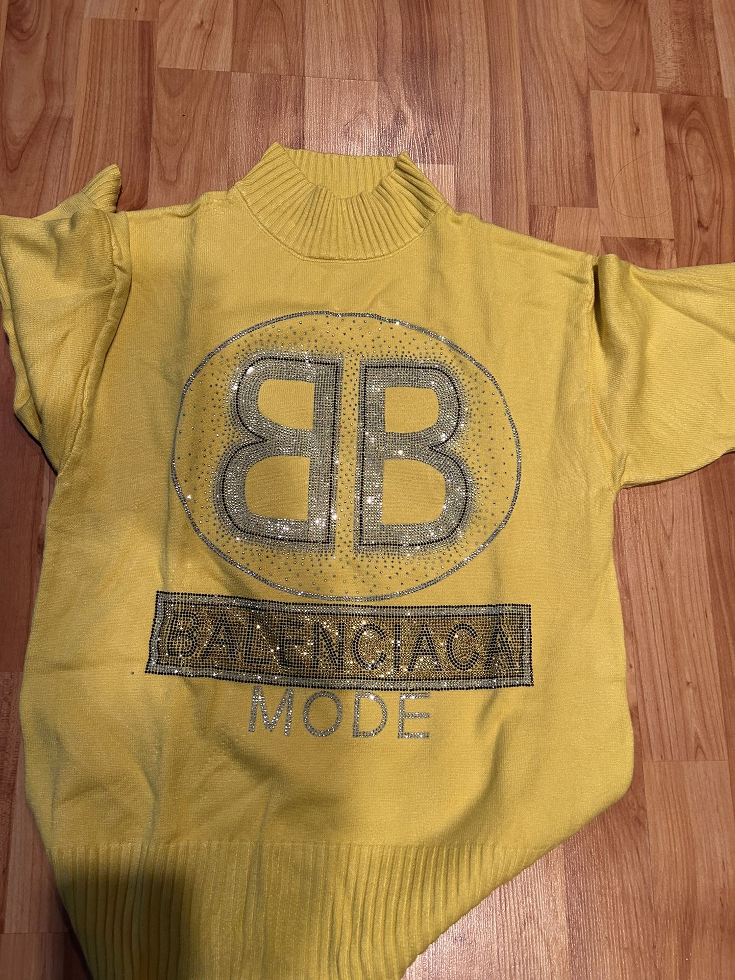 Women’s Sweater