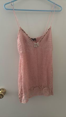 women top, size medium, Carmel’s pink