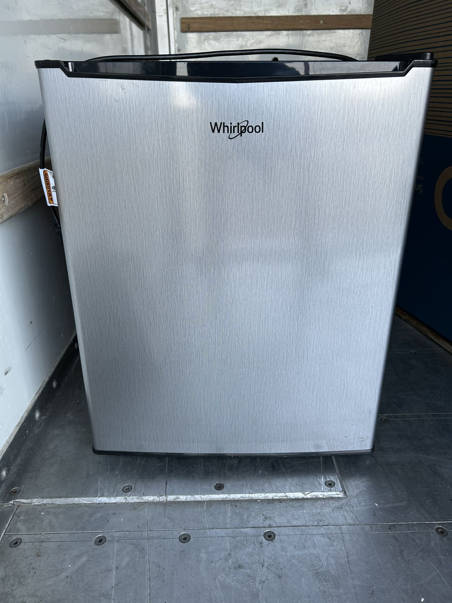 Mini Fridge 