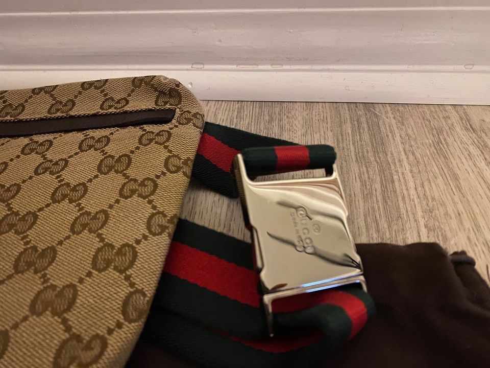 Vintage Gucci belt waist bag **100% AUTHENTIC**