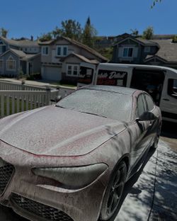 Inside outside🚗 wash🧼 detail & decontamination🧽