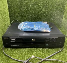 Toshiba SD-6200N Cinema Series Dual Disc DVD/CD Player 5.1 Progressive Scan