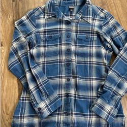 Patagonia Button Down Plaid Shirt Size 2  ( NWT $100)