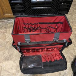 Milwaukee 24 Inch Hardtop Rolling Tool Chest