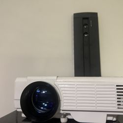 Projector with cords