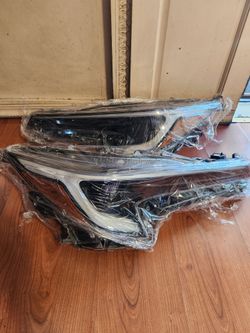 2024,2026 toyota corolla pair of headlights