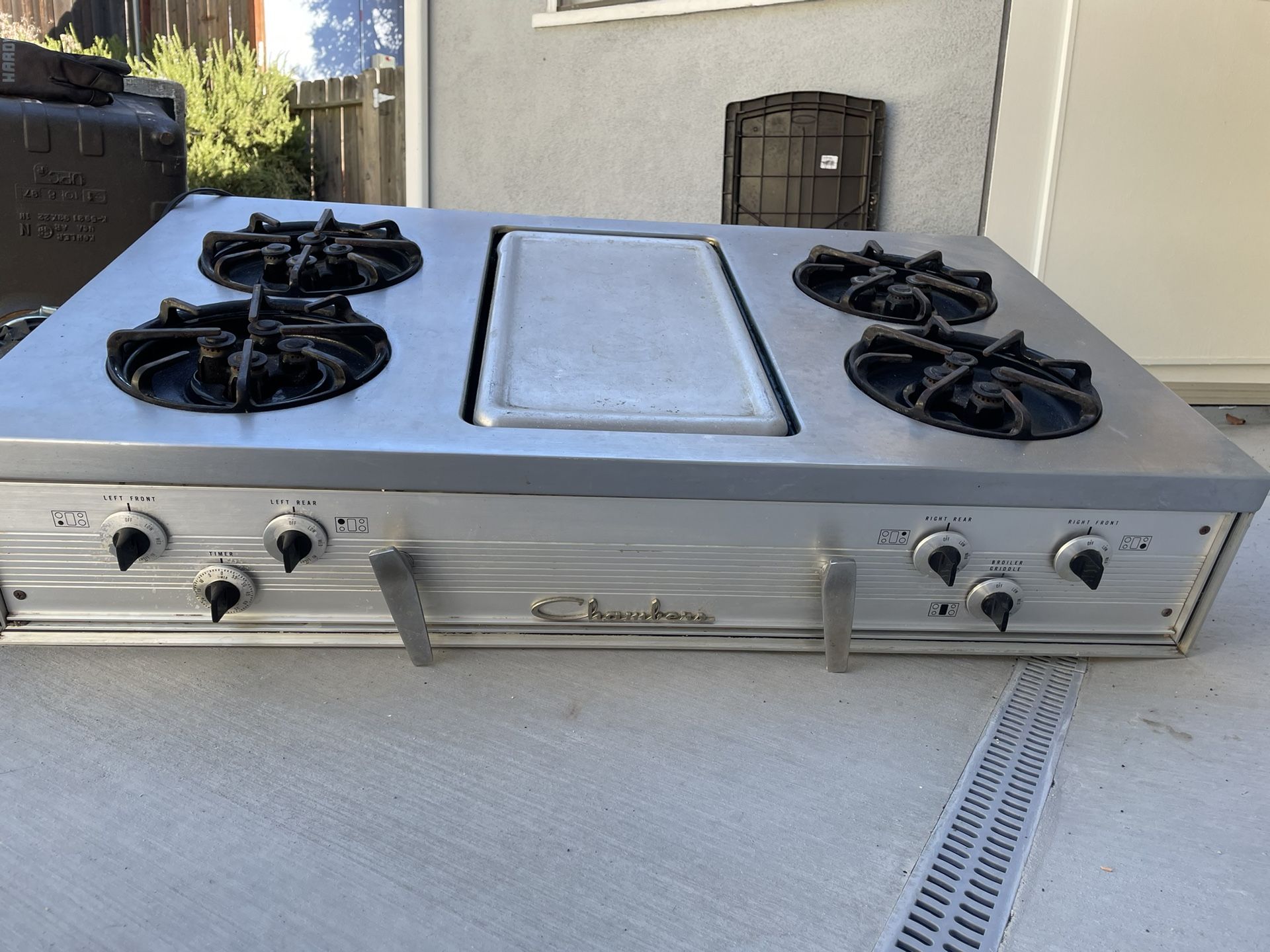 Vintage Chambers 4 Burner Cook Top With Griddle