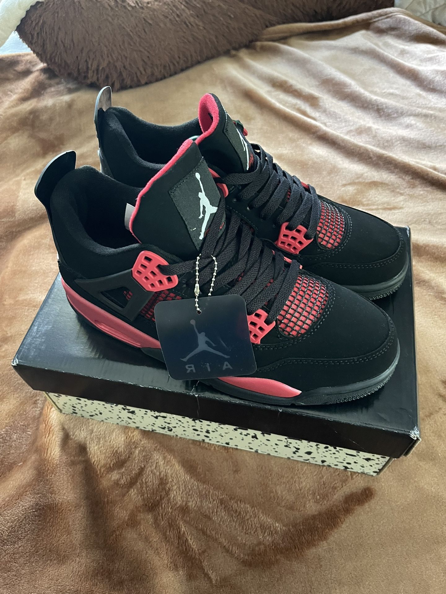 Jordan 4 Red Thunder