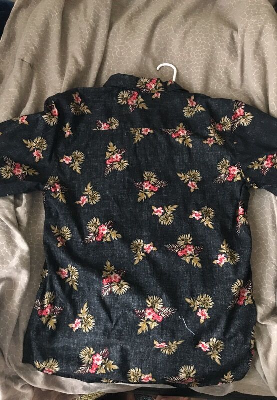 Floral button up