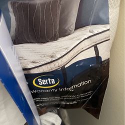 Like New   Full Size Box Spring And Mattress    Must Sell