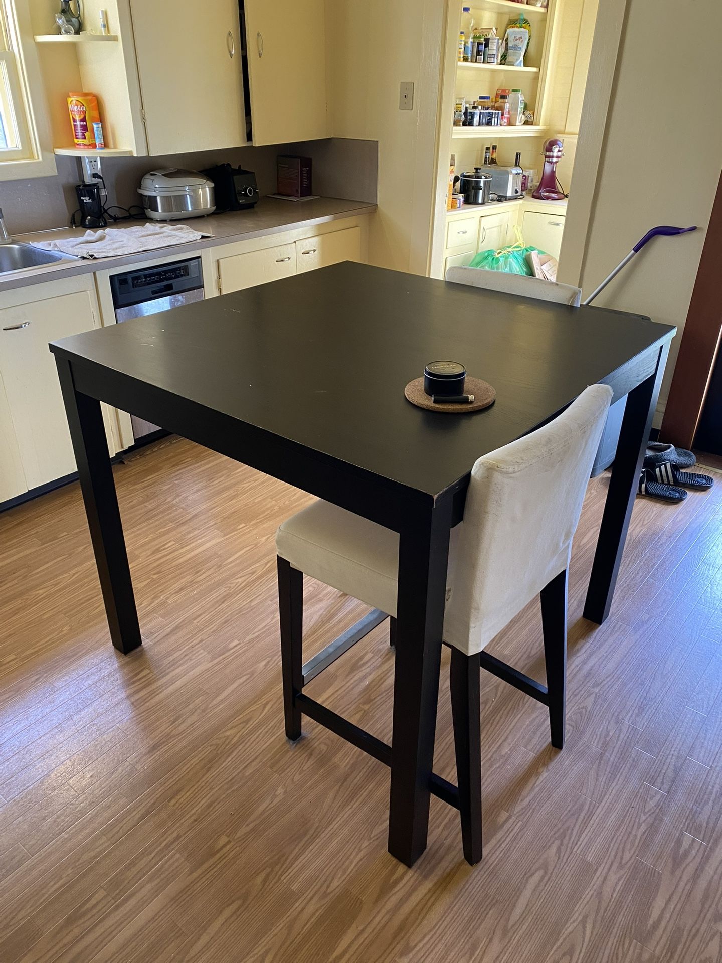 Table and 4 chairs $50 OBO