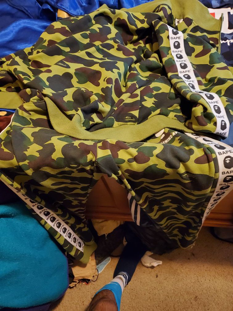 Bape tracksuit tags and bags if need proof