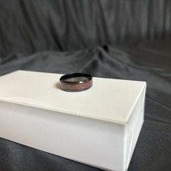 🖤 Men’s Black & Red Ring – Size 13 | Trades Welcome! Looking to rehome this bold men’s black and red ring in size 13. A great statement piece for eve