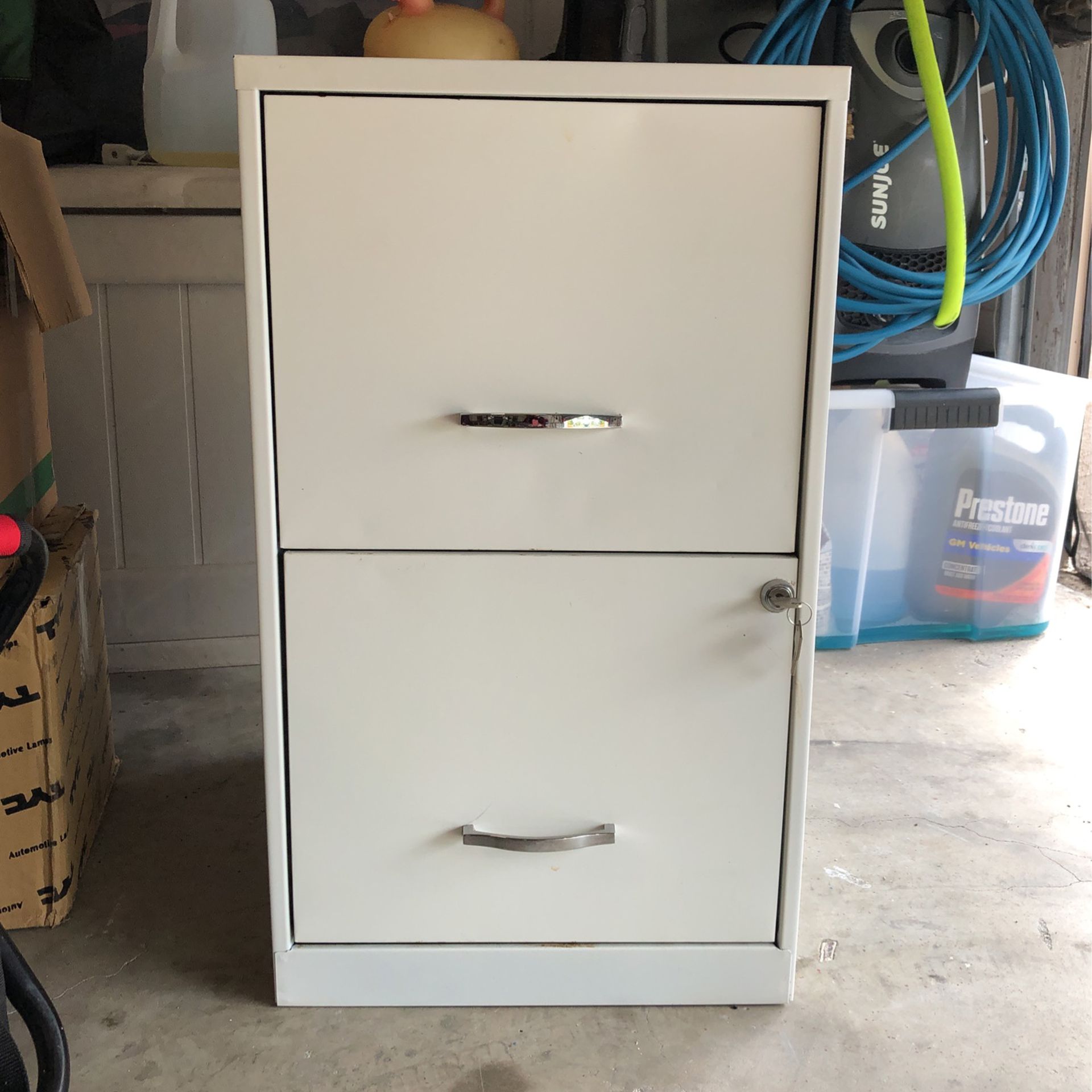 File cabinet with Keys