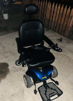Electric wheelchair