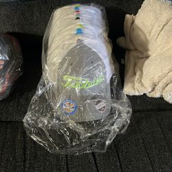 hats  brand new never wore 