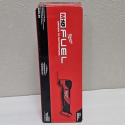 Milwaukee M18 FUEL 18V Lithium-Ion Cordless Brushless Oscillating Multi-Tool (Tool-Only)Brand New 