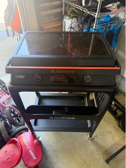 Blackstone E-Series Griddle, 22 Inch 2-Burner Electric Flat Top Grill with Hood and Prep Cart, Black