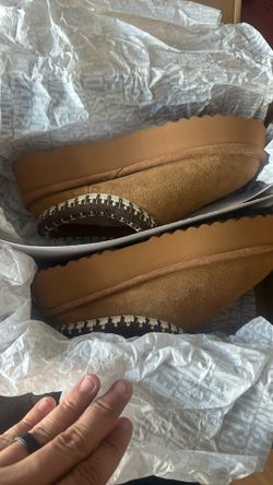 Steve Madden Suede Slippers