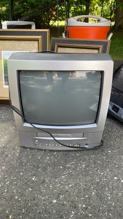 TV/VCR retro gaming combo for SNES/SEGA/etc