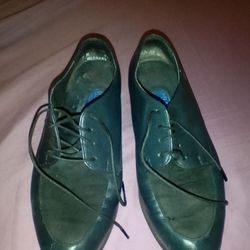 Womens Size 5 Antique Leather Shoes