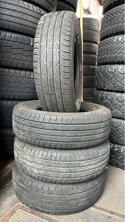 VENDO SET DE 4 LLANTAS 205/70R15 FALKEN