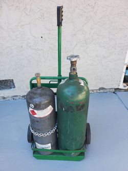 Saf-T-Cart with 2 tanks: Oxy-Acetylene UN1001 &oxygen Compressed UN11072
