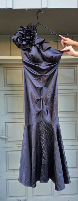Satin One-Shoulder Formal Gown