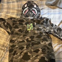 BAPE HOODIE 