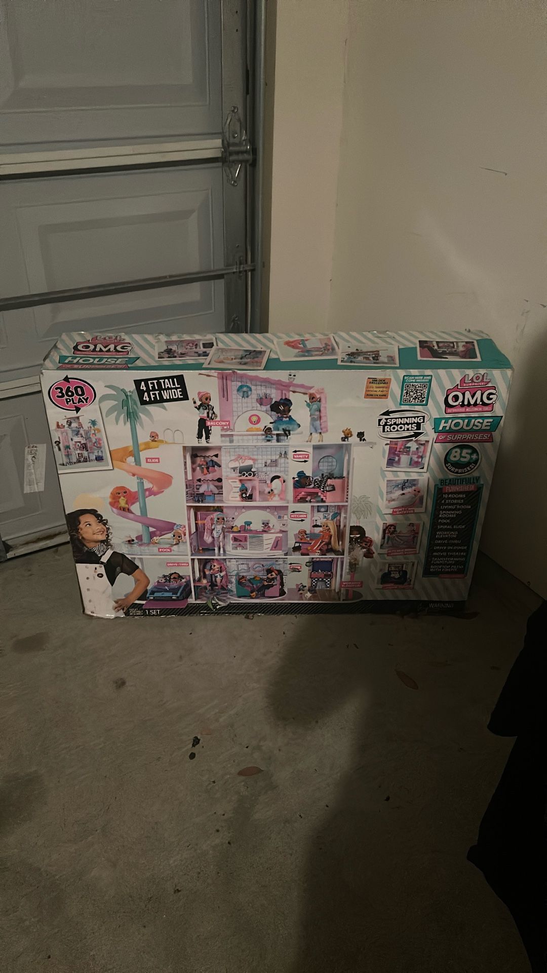 LOL OMG House Of Surprises
