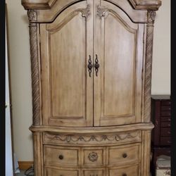 King Bedroom Set For Sale