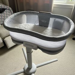 Halo Bassinest Swivel Sleeper Luxe