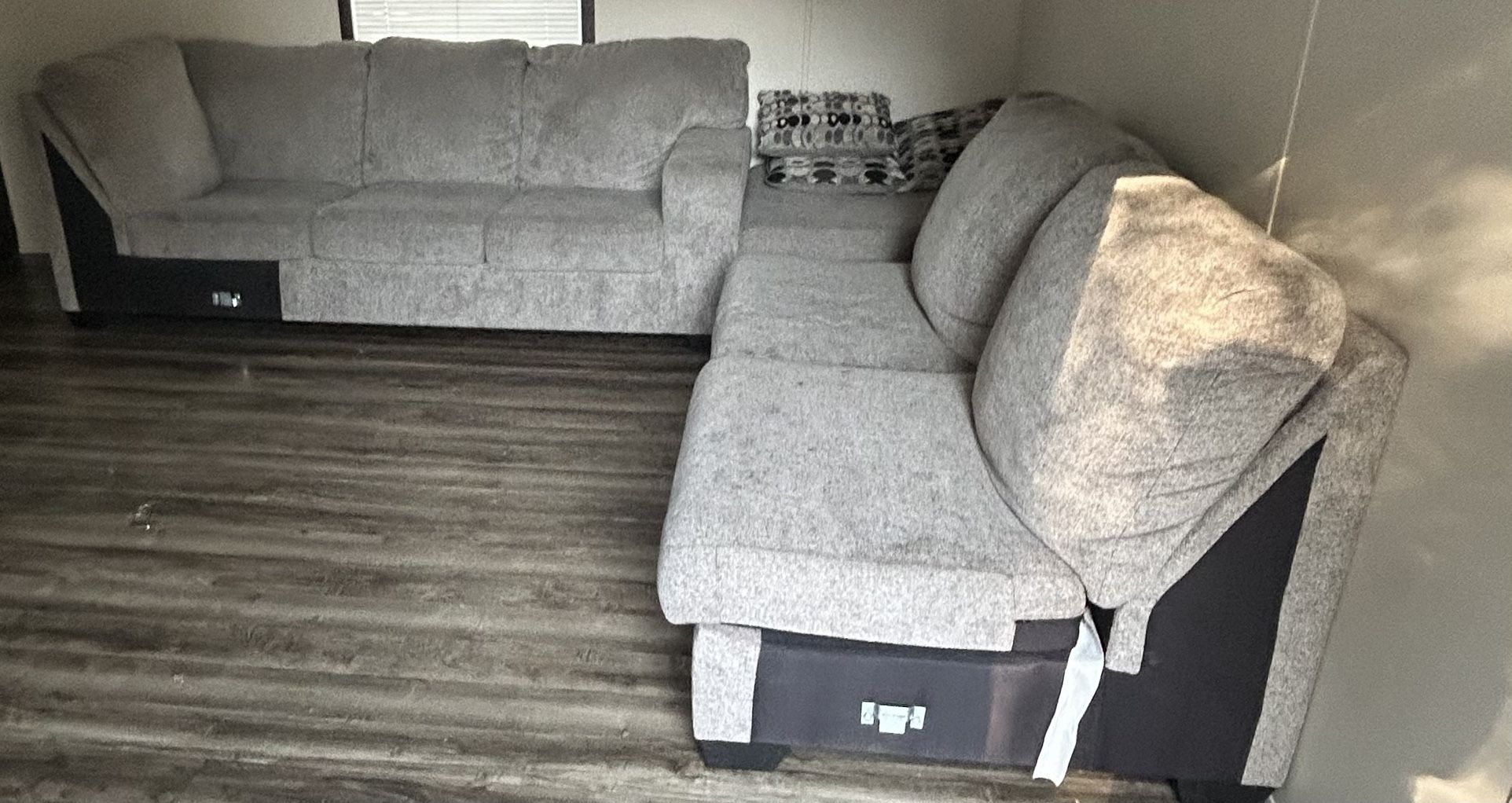 Gray 3pc Sectional Couch 