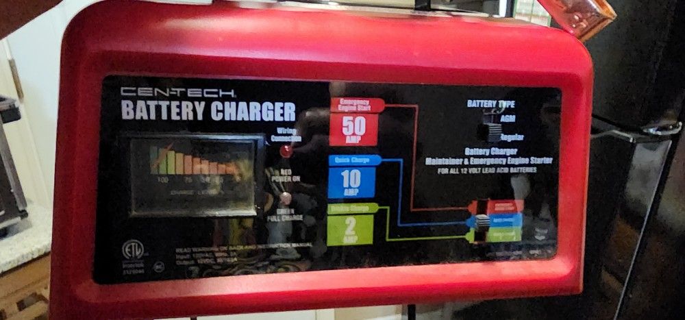 Plug In Battery Charger 