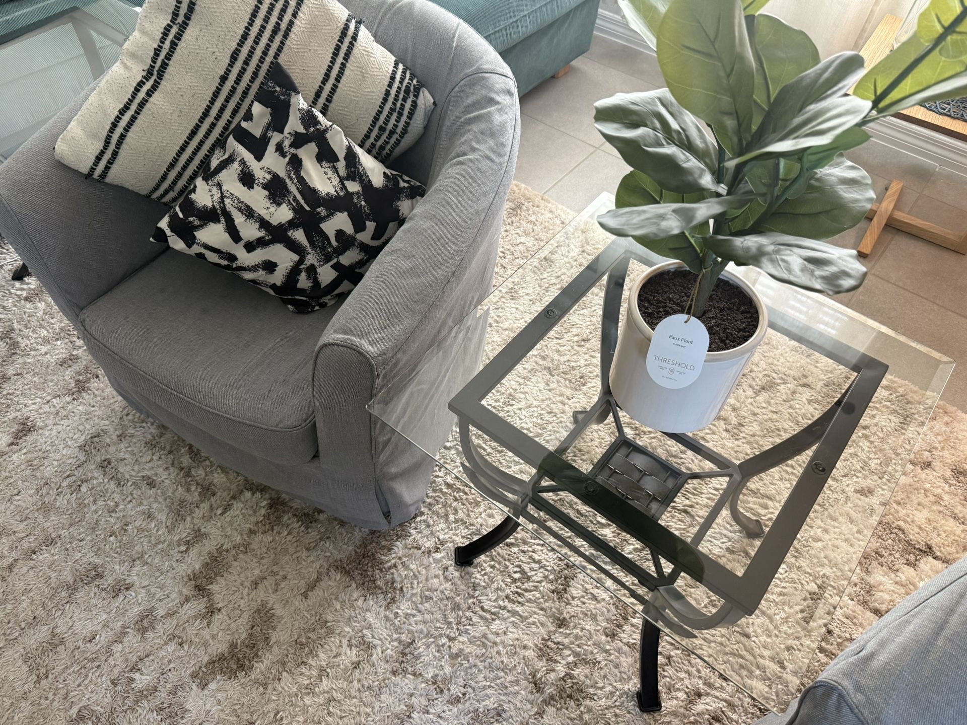 2 side tables