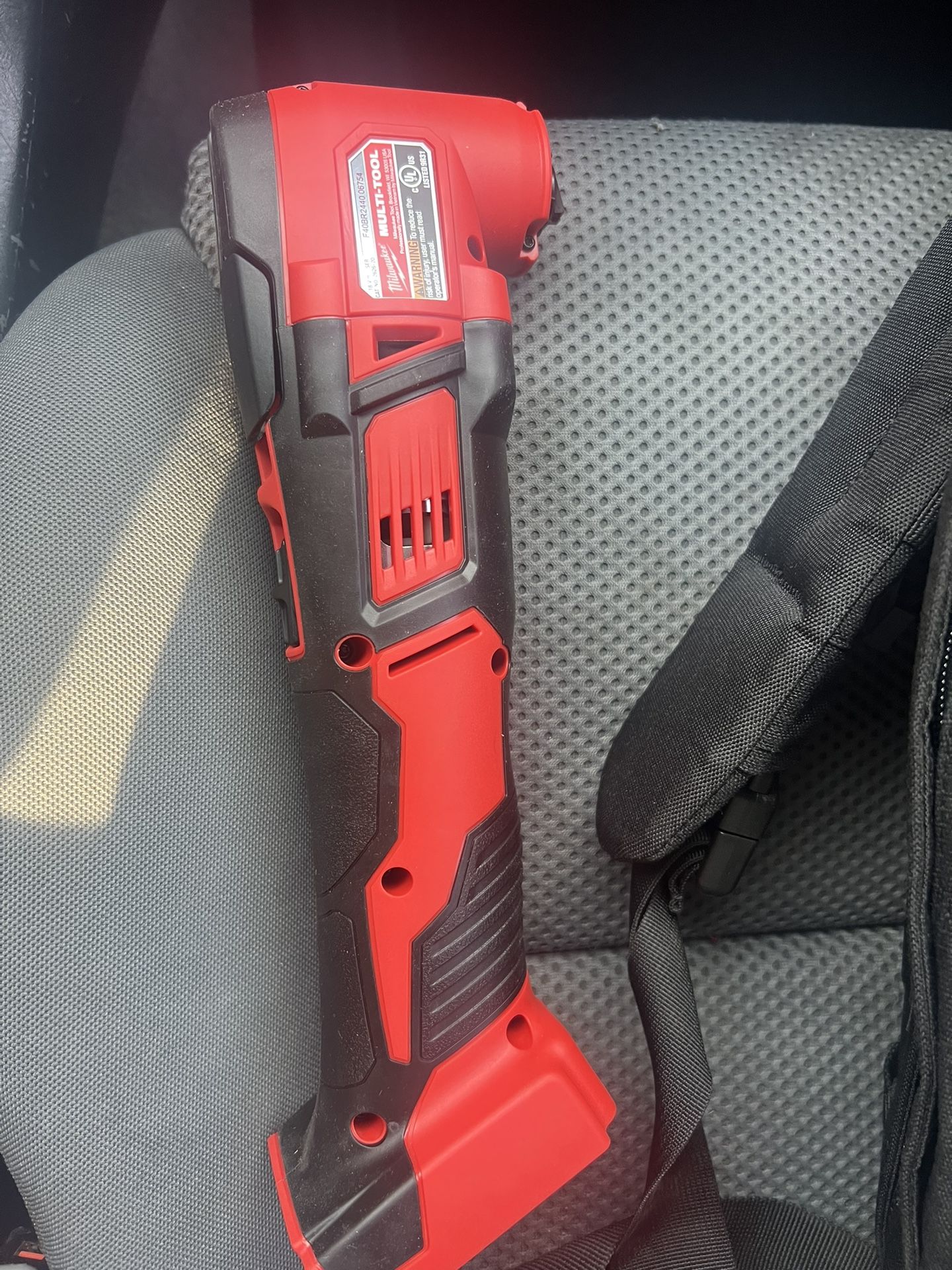 Milwaukee M18 Oscillator 2626-20