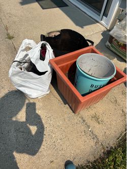 Pots - free