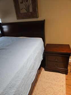 Bedroom set
